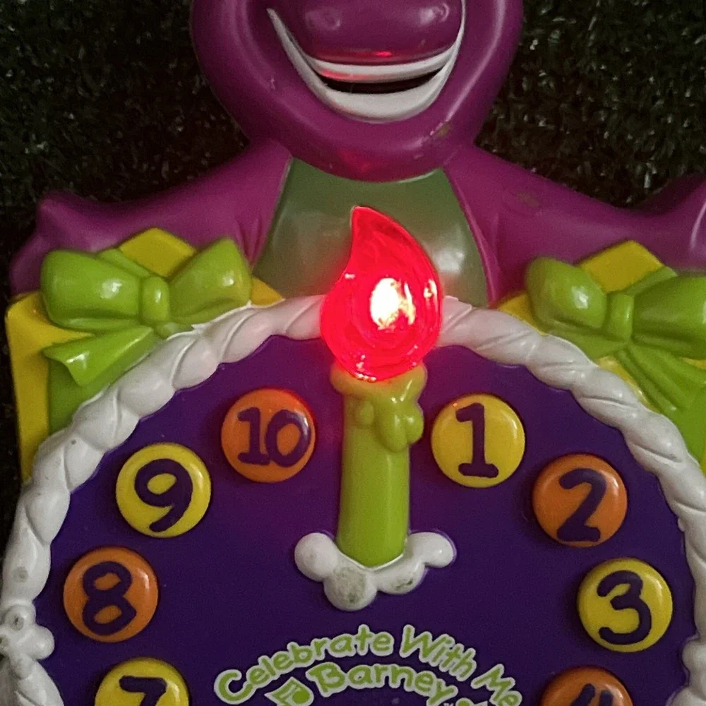 Celebrate With Me‎ Barney Birthday Cake Tiger Electronics Handheld Tested